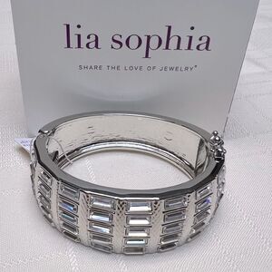 Lia Sophia On The Town Hinged Bangle Bracelet NWT🏷